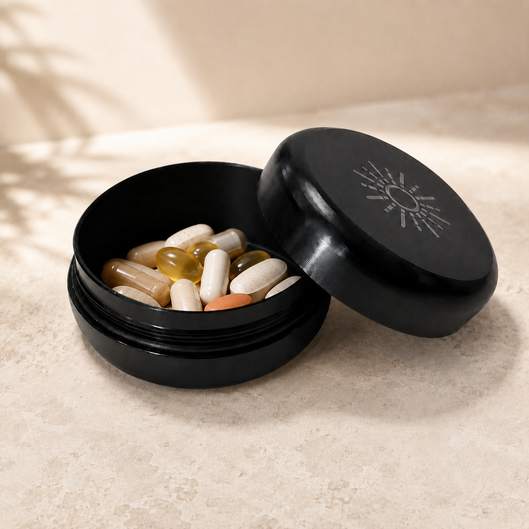 Metal Pill Holder, Water Resistant Screw Top Travel Case for Pills and Vitamins